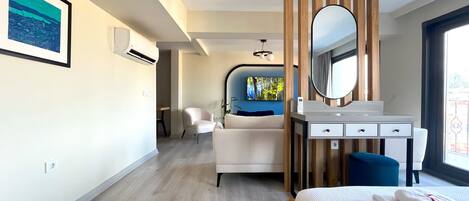 Exclusive Studio Suite, Balcony, Sea View