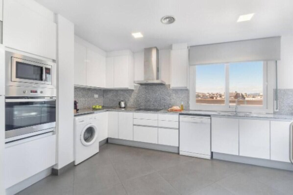 Fridge, microwave, oven, dishwasher