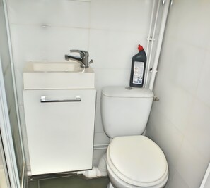 Towels, soap, toilet paper