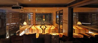 シルバー アパートメント サンモリッツ