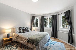 4 chambres, lit parapluie, Wi-Fi gratuit, draps fournis
