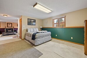 3 bedrooms, WiFi, bed sheets