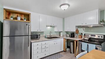 微波炉、烤箱、炉灶、茶具/咖啡用具