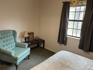 Silitysrauta/-lauta, Wi-Fi, vuodevaatteet