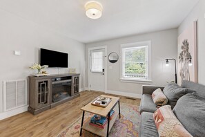 Living area - QC Quarters Quadplex – Where Style, Privacy & Mild Bragging Rights Meet (Charlotte)