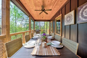 Outdoor dining