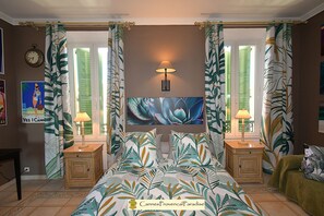 2 makuuhuonetta, silitysrauta/-lauta, Wi-Fi, vuodevaatteet