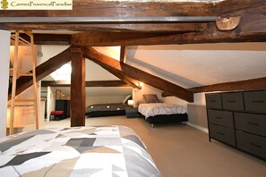 2 chambres, fer et planche à repasser, Wi-Fi, literie fournie