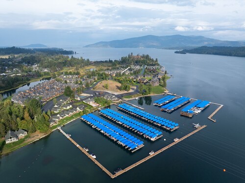 Dover Bay Beauty w/ Balcony