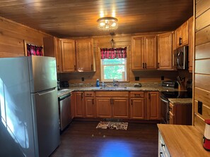 Microonde, forno, piano cottura, lavastoviglie