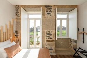 Superior-Apartment, 3 Schlafzimmer, Talblick | Kostenloses WLAN, Bettwäsche