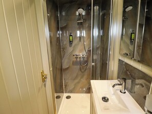 Shower - Snowdrop (Grimsby)