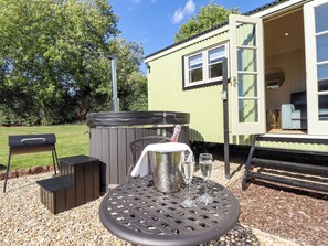 Terrace/patio - Magnolia (Grimsby)