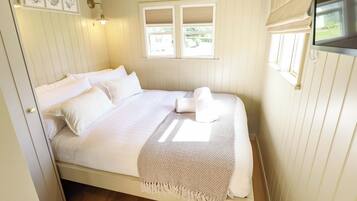 1 室のベッドルーム、客室ごとに異なる装飾、客室ごとに異なるインテリア、WiFi (無料)