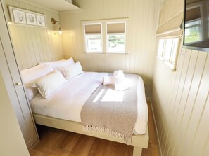 1 bedroom, individually decorated, individually furnished, free WiFi - Magnolia (Grimsby)