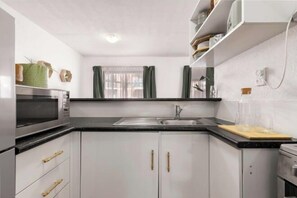 Room - West End City 2BR Stay near UniSA (Adelaide)