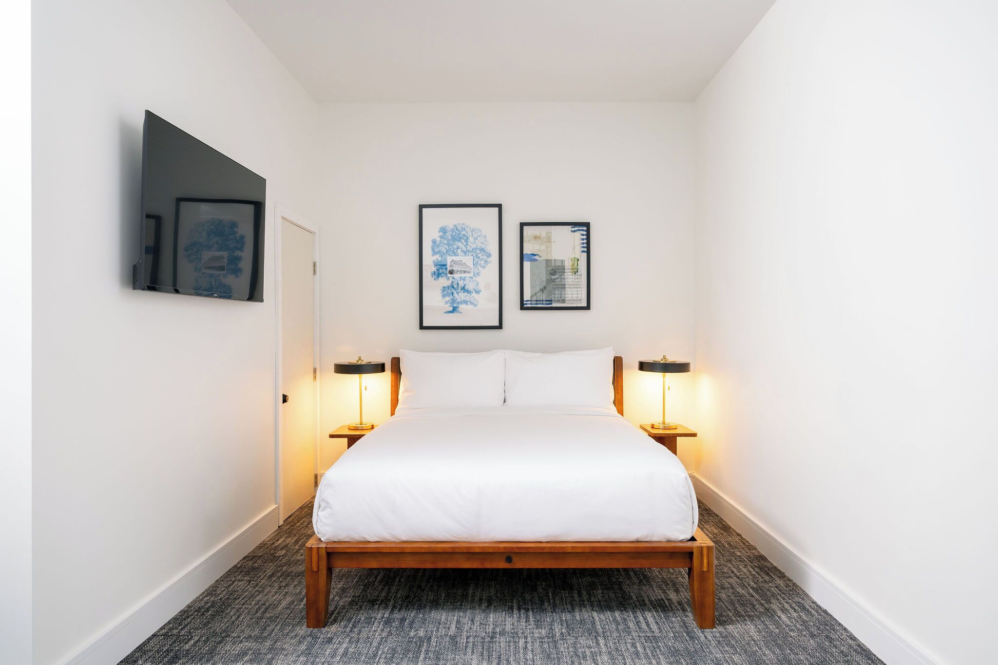 Loft, 1 Queen Bed with Sofa bed | In-room safe, blackout drapes, iron/ironing board, free WiFi