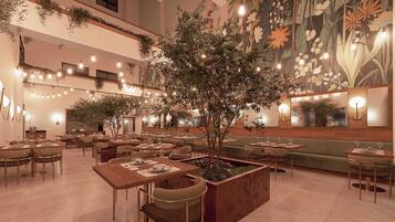 Lunch and dinner served, Spanish cuisine