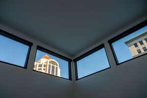 Classic Room, 1 King Bed | In-room safe, blackout drapes, iron/ironing board, free WiFi - The Promissory Hotel (Roanoke)