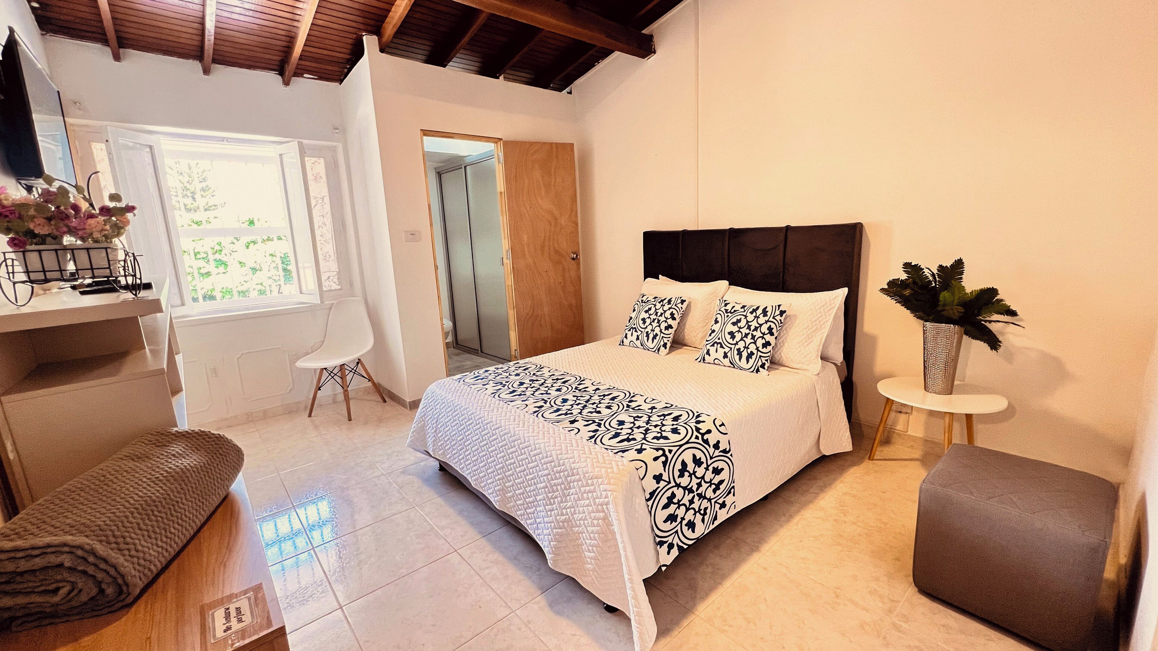 Dobbeltrom – standard | Strykejern/-brett og wi-fi (inkludert)