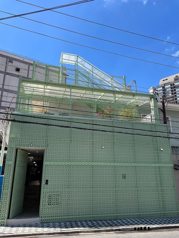 Front of property - Casa Savana Suites  (São Paulo)