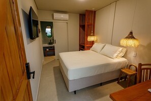 Twin Room | Desk, laptop workspace - Casa Savana Suites  (São Paulo)