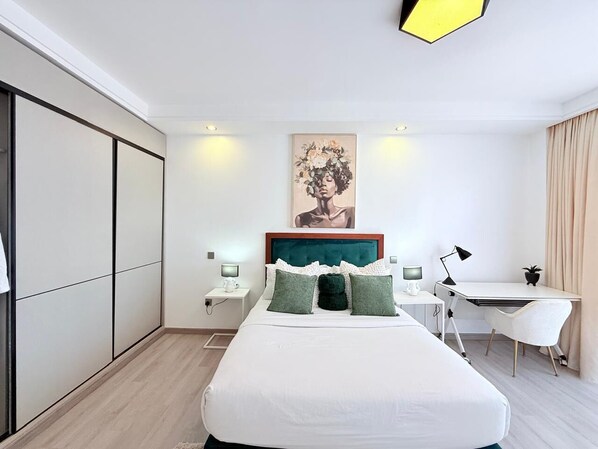 2 bedrooms, iron/ironing board, WiFi, bed sheets