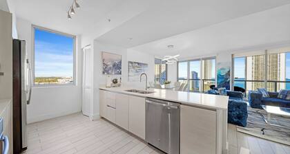 ★★★★★ Elegant Vacation Home in Beachwalk with Balcony Overlooking Ocean Views