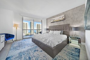 3 bedrooms, desk, free WiFi, bed sheets