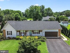 Exterior - Mid-Century Milton w/Pool, Pond, and Bike Trails! (Milton)