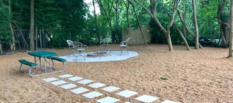 Clean & Serene House + Studio - Easy On/off I-40