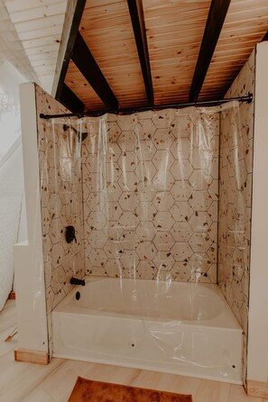 2 bedrooms - Moonshine Hollow Dome by Rafting (Cosby)