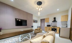 Apartment, Roll-in Shower, Balcony | Living area