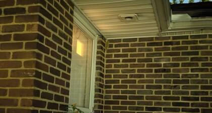 Charming upstairs apartment in Athens, OH