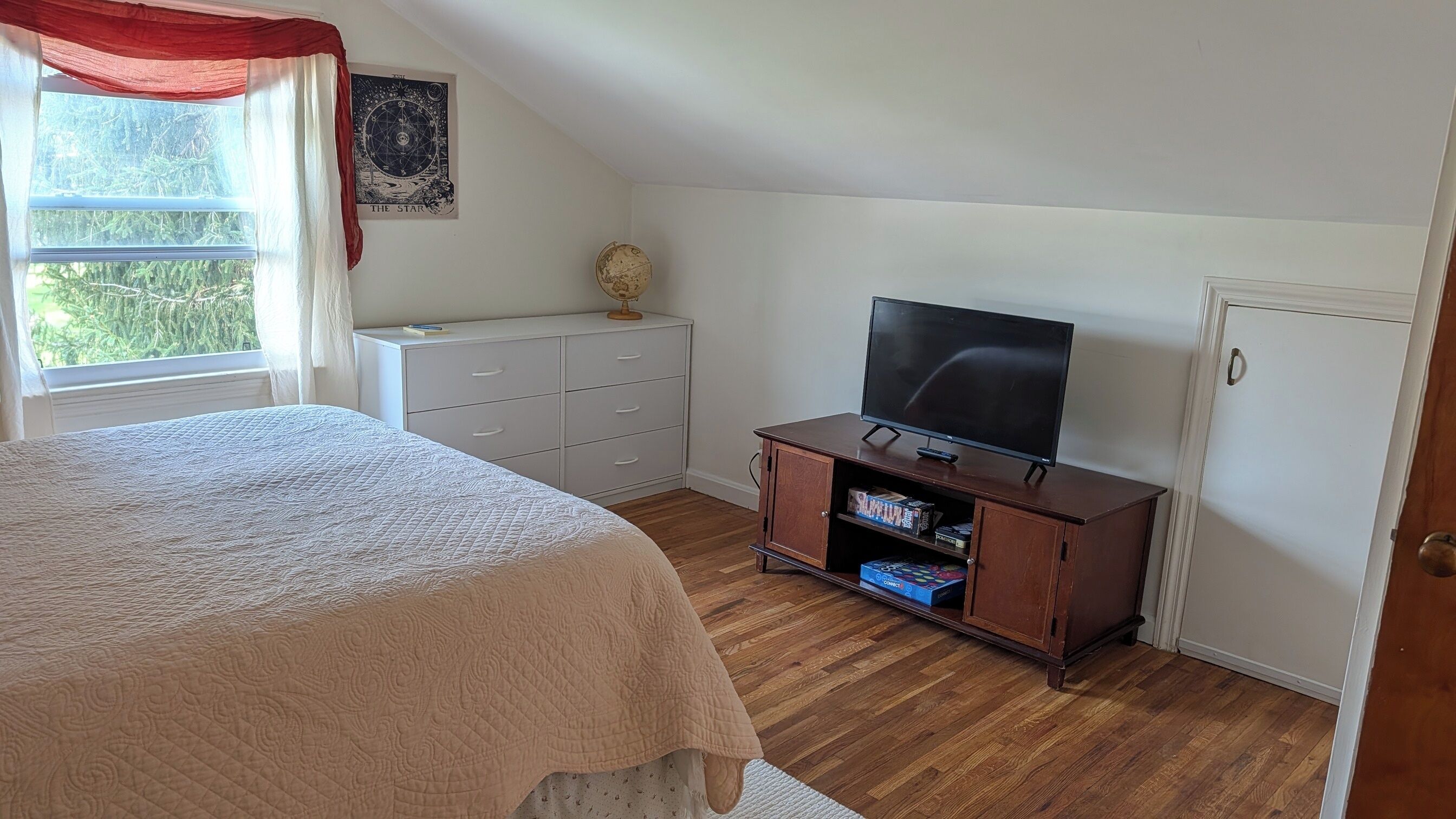 1 bedroom, free WiFi, bed sheets