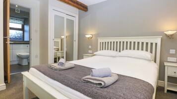 Cottage | Interior