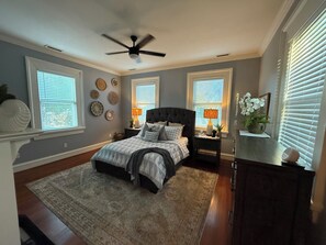 WiFi, bed sheets - Historic Battery Getaway (Charleston)