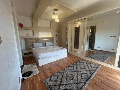 Cheap and luxurious home