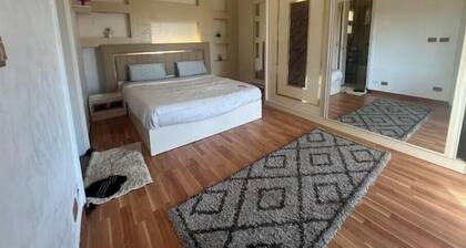 Cheap and luxurious home