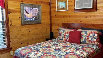 2 bedrooms, internet, bed sheets