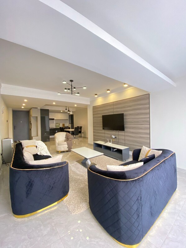TV, fireplace - Modern 3BR Apartment at Perry West Kilimani (Nairobi)