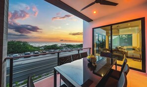 Outdoor dining - Gorgeous views from this New Beachfront House! (Bradenton Beach)