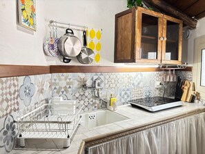 Fridge, microwave, coffee/tea maker, electric kettle
