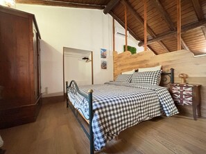 1 bedroom, in-room safe, iron/ironing board, free WiFi - Catania Private Suite Walk to Duomo & Attractions (Catania)