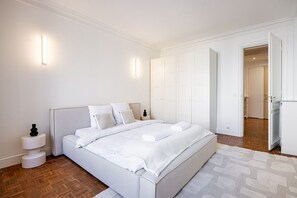 2 chambres, fer et planche à repasser, Wi-Fi, draps fournis