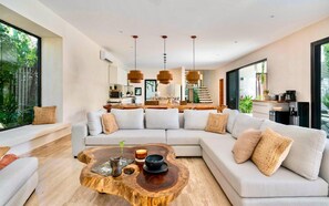 Smart TV, books, stereo