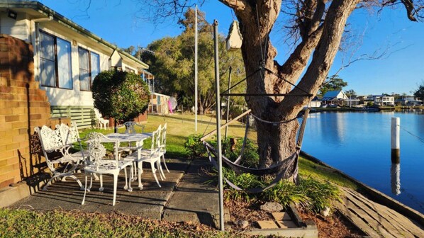 تناول الطعام بالخارج