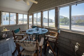 تناول الطعام