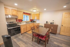 مناشف ورقية