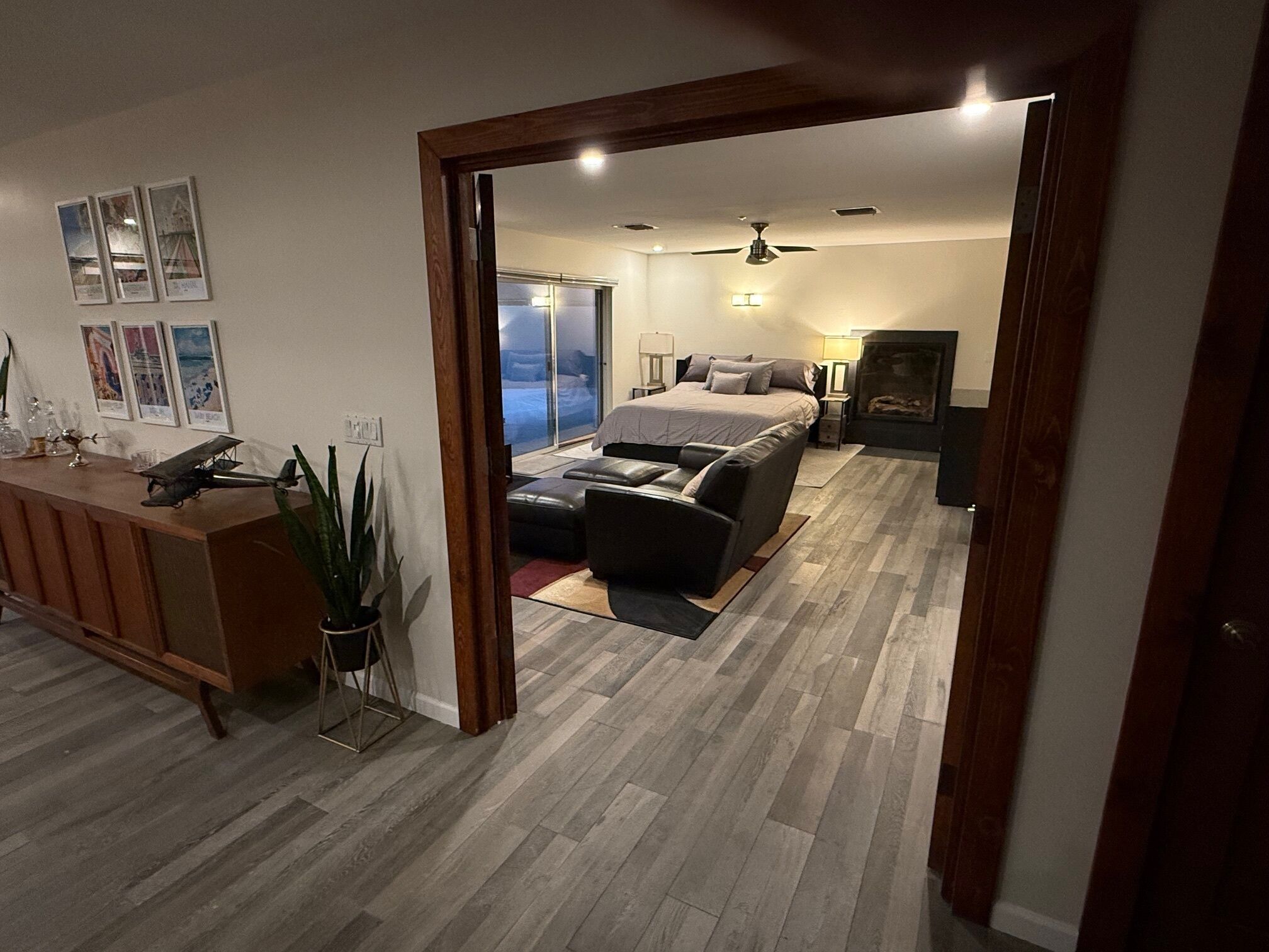 4 室のベッドルーム、アイロン / アイロン台、WiFi、ベッドシーツ